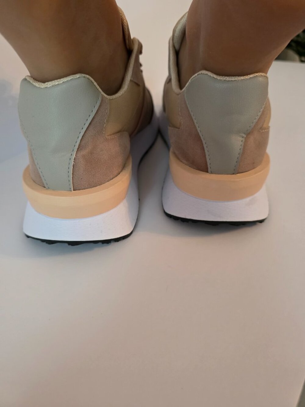 Maker's Fashion Now Nova 1 Women's Sneakers, Size 8 (US) - Picture 4 of 7